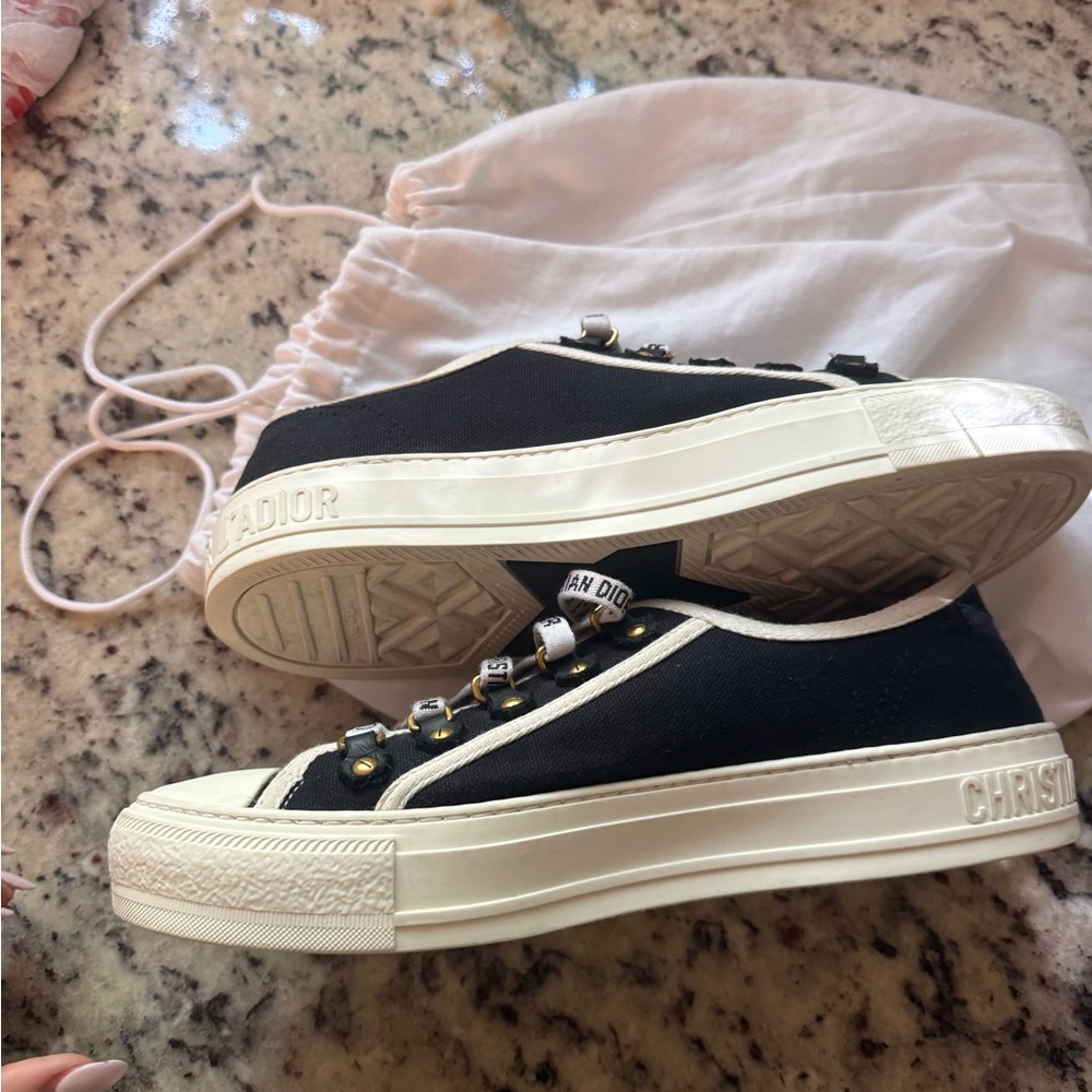 Trade for Suzy Walk’n’Dior sneakers - Picture 11 of 13